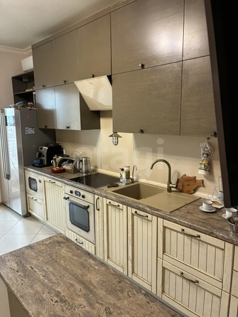 
  Продается 2-комн. квартира 74.4 м². Фото 1.