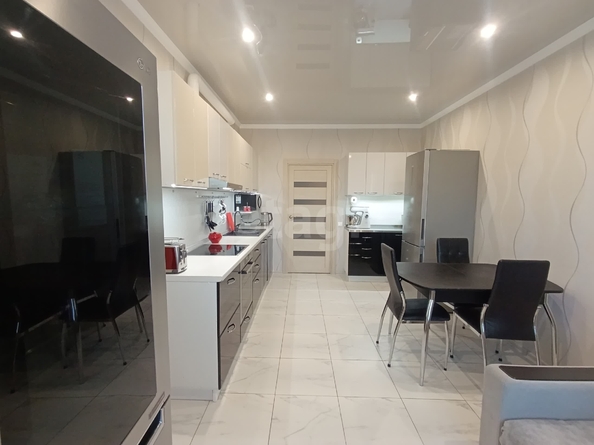 
  Продается 2-комн. квартира 57.7 м². Фото 1.