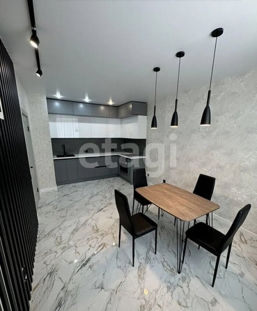 
  Сдается 2-комн. квартира 63 м². Фото 1.