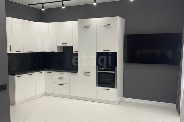 
  Сдается 1-комн. квартира 42 м². Фото 2.