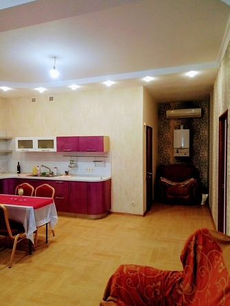 
   Продам 2-комнатную, 80 м², Толстого ул, 120

. Фото 7.
