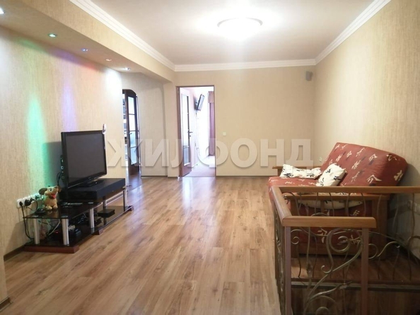 
   Продам 3-комнатную, 120 м², , 100/8

. Фото 10.