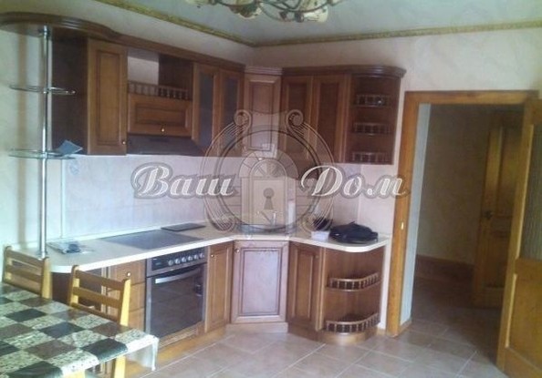 
   Продам 2-комнатную, 60 м², Маяковского ул, 2

. Фото 1.