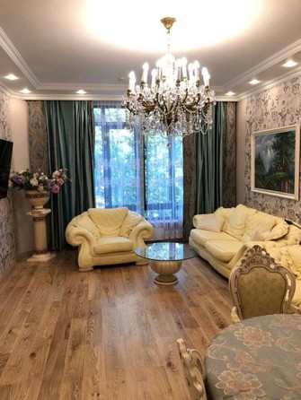 
   Продам 4-комнатную, 160 м², Орджоникидзе ул, 26Б

. Фото 2.