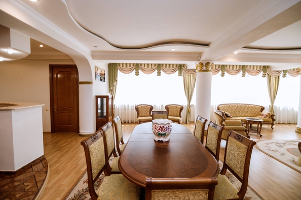 
   Продам 3-комнатную, 178 м², Карбышева пер, 5

. Фото 9.