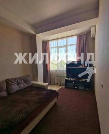 
   Продам 1-комнатную, 40.6 м², Троицкая ул, 46

. Фото 11.