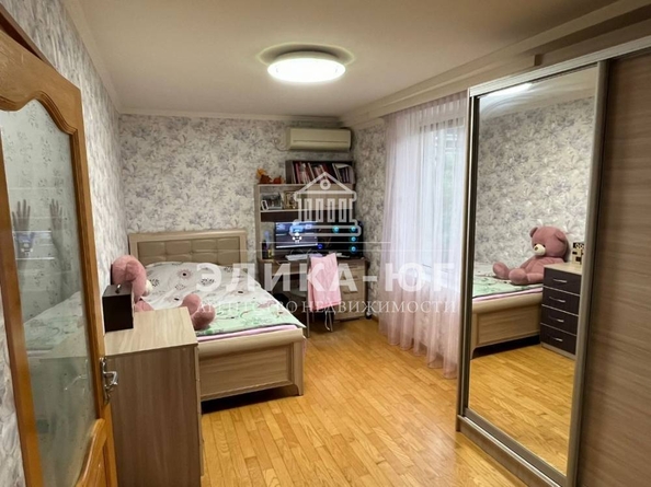 
   Продам 3-комнатную, 60.8 м², Черноморская ул

. Фото 2.