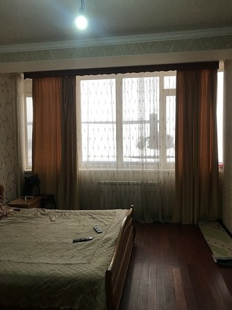 
   Продам 4-комнатную, 128 м², Кати Соловьяновой ул, 119

. Фото 5.