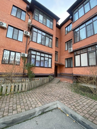 
   Продам 2-комнатную, 66.4 м², Озерная ул, 2д к1

. Фото 2.