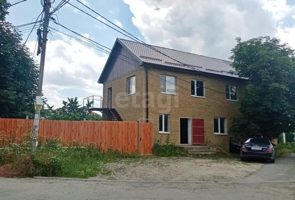 
  Продается дом, 225.8 м², Ставрополь
. Фото 2.