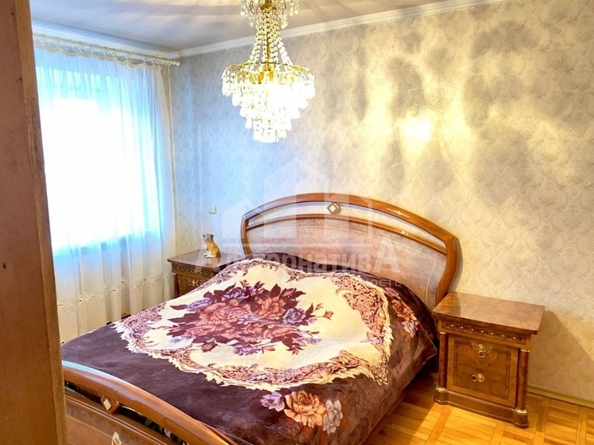 
   Продам 3-комнатную, 55.5 м², Героев Медиков ул

. Фото 4.