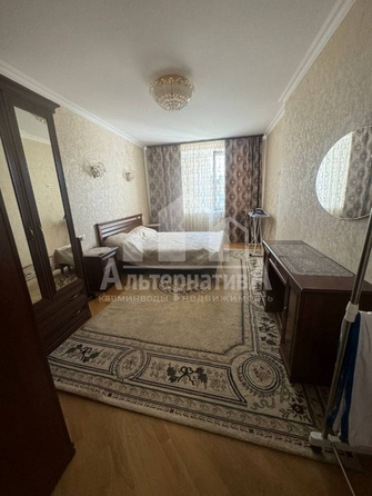 
  Продается 2-комн. квартира, 92 м², Кирова ул
. Фото 8.