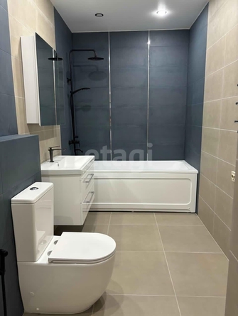 
   Продам 2-комнатную, 63.8 м², Доваторцев ул, 86ак1

. Фото 10.