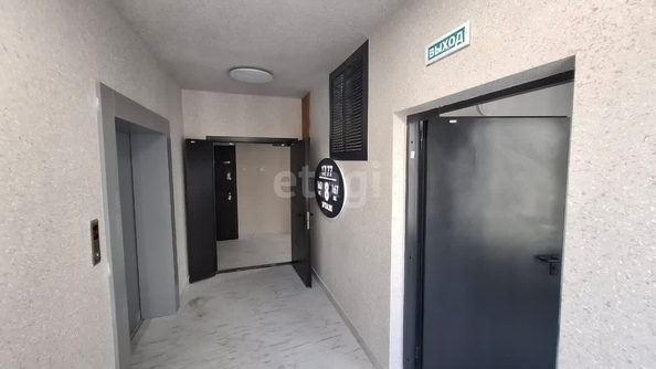 
   Продам 1-комнатную, 38 м², Андрея Голуба ул, 16к1

. Фото 6.