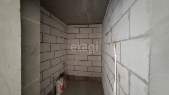
   Продам 1-комнатную, 38 м², Андрея Голуба ул, 16к1

. Фото 11.
