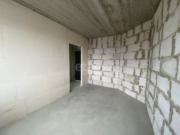 
   Продам 1-комнатную, 26.9 м², Пригородная ул, 251ак4

. Фото 2.