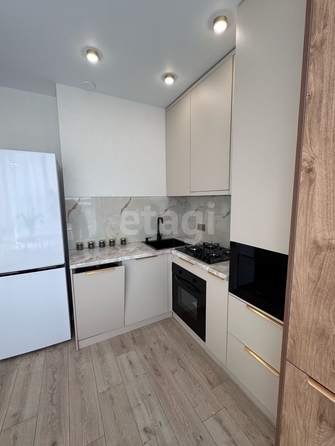 
  Продается 1-комн. квартира, 35 м², Тухачевского ул, д. 33к2
. Фото 2.