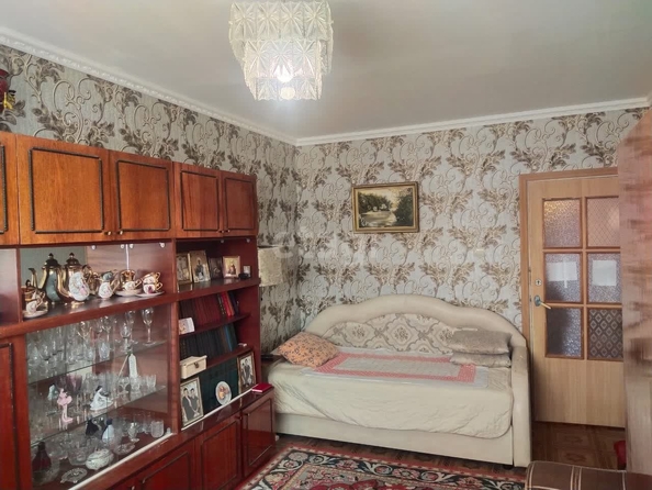 
  Продается 3-комн. квартира, 70 м², Серова ул, д. 480
. Фото 3.