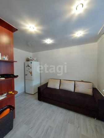 
   Продам 3-комнатную, 48.2 м², Доваторцев ул, 33

. Фото 4.