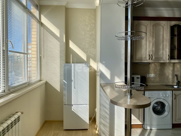 
   Продам 2-комнатную, 58 м², Маяковского ул, 15

. Фото 3.