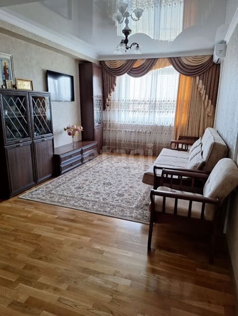 
   Продам 2-комнатную, 70.4 м², Серова ул, 478/4

. Фото 1.