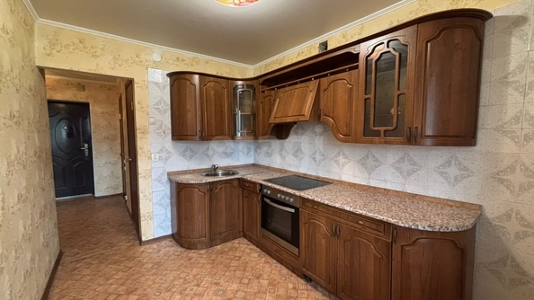 
   Продам 1-комнатную, 40 м², Ленина ул, 192

. Фото 1.