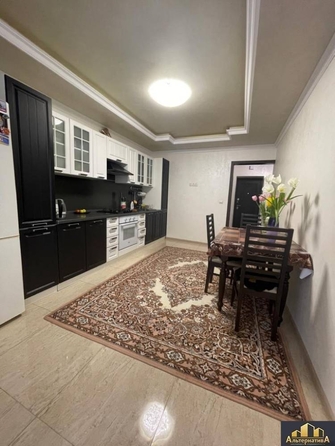 
  Продается 2-комн. квартира, 69 м², Цветочная ул
. Фото 5.