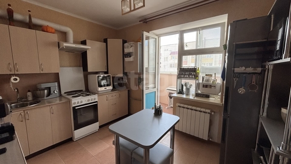 
  Продается 1-комн. квартира, 39.6 м², Родосская ул, д. 7
. Фото 4.