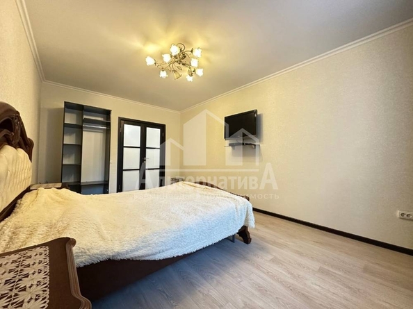 
  Продается 1-комн. квартира, 44.2 м², Красивая ул
. Фото 2.