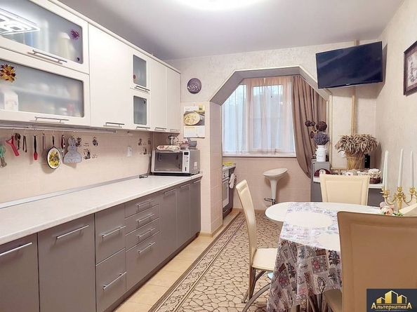
  Продается 3-комн. квартира, 79.9 м², Островского ул
. Фото 7.