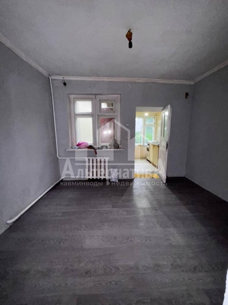 
  Продается 3-комн. квартира, 44 м², Артема ул
. Фото 1.