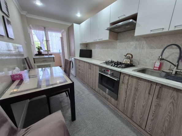 
  Продается 2-комн. квартира, 60 м², Красивая ул
. Фото 3.