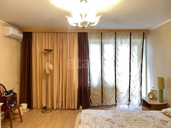 
  Продается 4-комн. квартира, 73.4 м², Доваторцев ул, д. 9
. Фото 6.