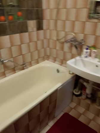 
  Продам 2-комн. квартиру, 42.1 м², 40 лет Октября пр-кт, д. 23
. Фото 6.