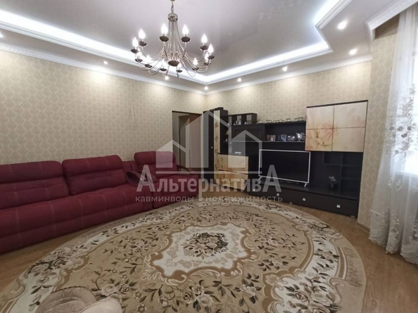 
  Продается 3-комн. квартира, 94.6 м², Замковая ул
. Фото 2.