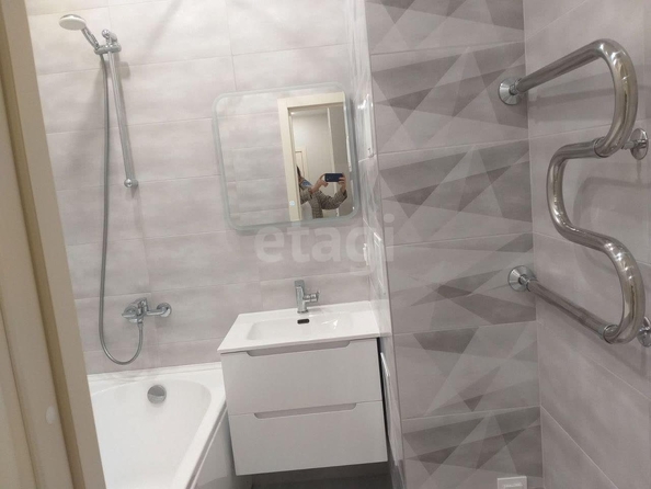 
  Продается 2-комн. квартира, 70 м², Доваторцев ул, д. 90
. Фото 15.