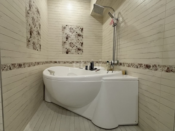 
  Продается 4-комн. квартира, 184 м², 45 Параллель ул, д. 2
. Фото 33.