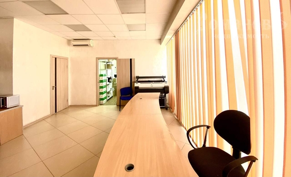 
  Продается офис, 200 м², Пирогова ул, д. 15/1
. Фото 5.