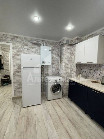 
  Продается 1-комн. квартира, 43 м², Булгакова ул
. Фото 8.