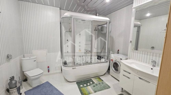 
  Продается 2-комн. квартира, 98 м², Кирова ул
. Фото 10.