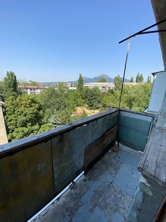 
  Продается 3-комн. квартира, 56.8 м², 40 лет Октября пр-кт, д. 14
. Фото 8.