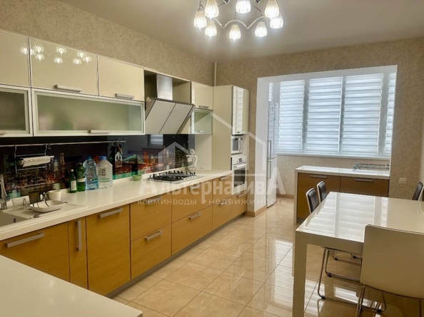 
  Продается 3-комн. квартира 98 м². Фото 1.