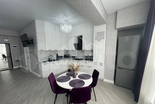 
  Продается 2-комн. квартира, 72 м², Декабристов ул
. Фото 7.