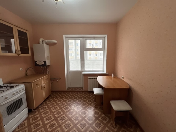 
  Продается 1-комн. квартира, 38.7 м², Родосская ул, д. 7
. Фото 4.