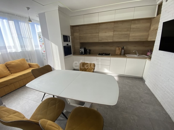 
  Продается 2-комн. квартира, 70 м², Пирогова ул, д. 5а к1
. Фото 1.