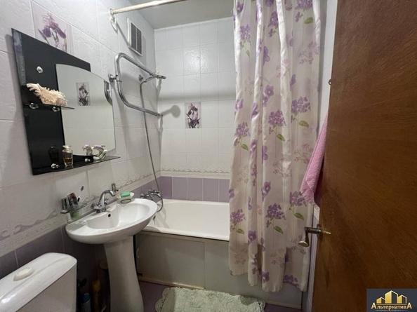 
  Продается 2-комн. квартира, 45.3 м², Широкая ул
. Фото 9.