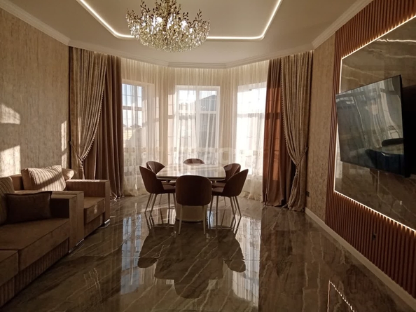 
  Продается дом, 200 м², Ставрополь
. Фото 1.