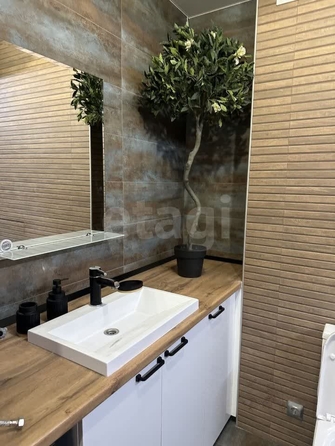 
  Сдается 2-комн. квартира, 82 м², Советская ул, д. 4
. Фото 16.