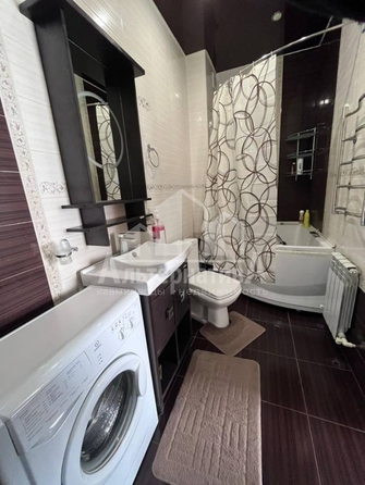 
  Сдается 1-комн. квартира, 65 м², Революции ул
. Фото 6.