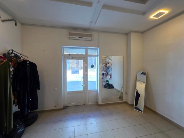 
  Сдается торговая площадь, 36.7 м², Ленина ул, д. 308
. Фото 6.